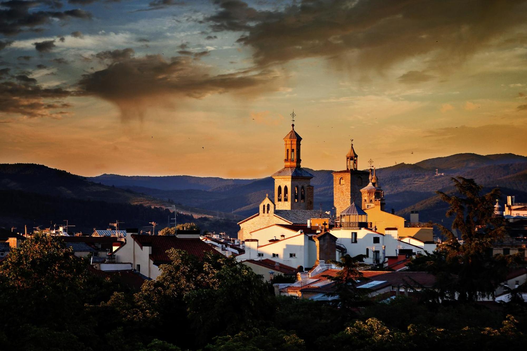 Top Apartment Frente A La Catedral Pamplona Dış mekan fotoğraf