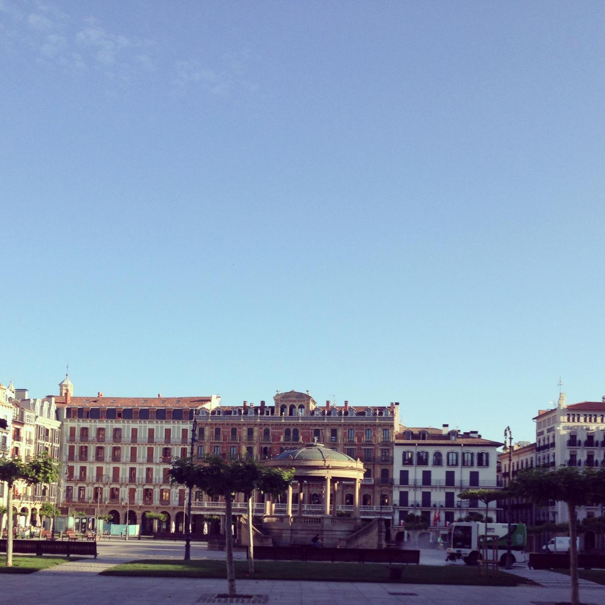 Top Apartment Frente A La Catedral Pamplona Dış mekan fotoğraf